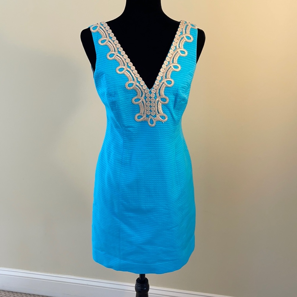 Lilly Pulitzer shift dress w gold trim